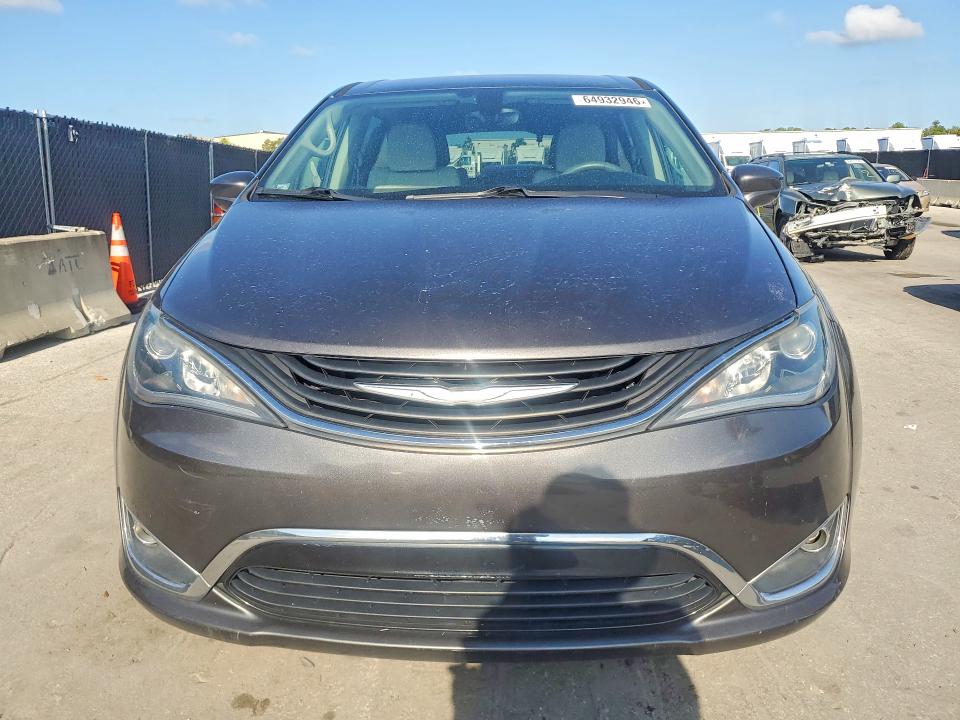 Foto 5 de la subasta – 2018 CHRYSLER PACIFICA con VIN 2C4RC1H77JR163631