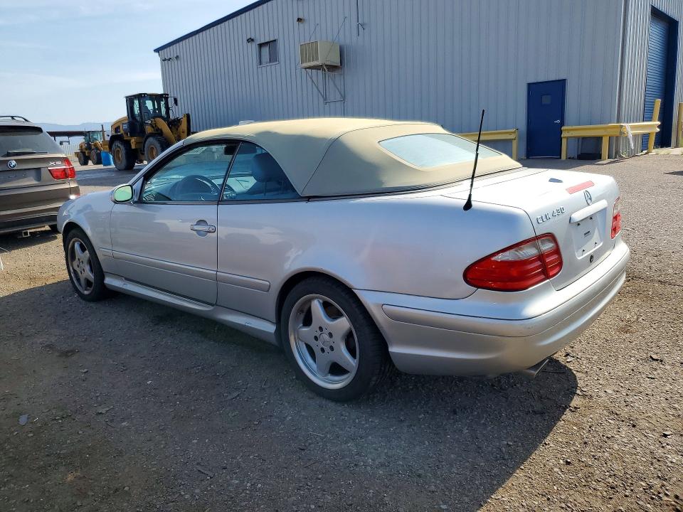 Снимка 2 от търг – 2001 MERCEDES-BENZ CLK с VIN WDBLK70GX1T056443