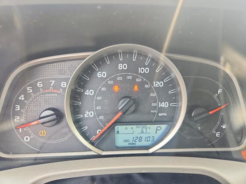 Photo 9 from auction – 2014 TOYOTA RAV4 with VIN JTMBFREV6ED095809
