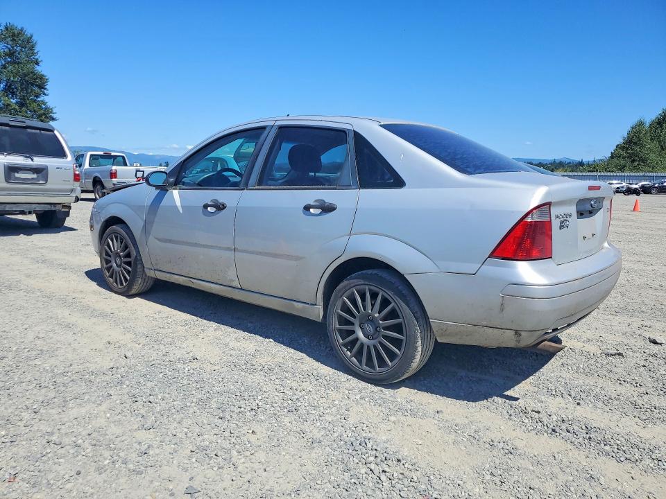 Photo 2 from auction – 2005 FORD FOCUS with VIN 1FAFP34N55W241219