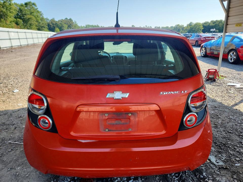 Zdjęcie 6 z aukcji – 2013 CHEVROLET SONIC z VIN 1G1JC6SH7D4113405