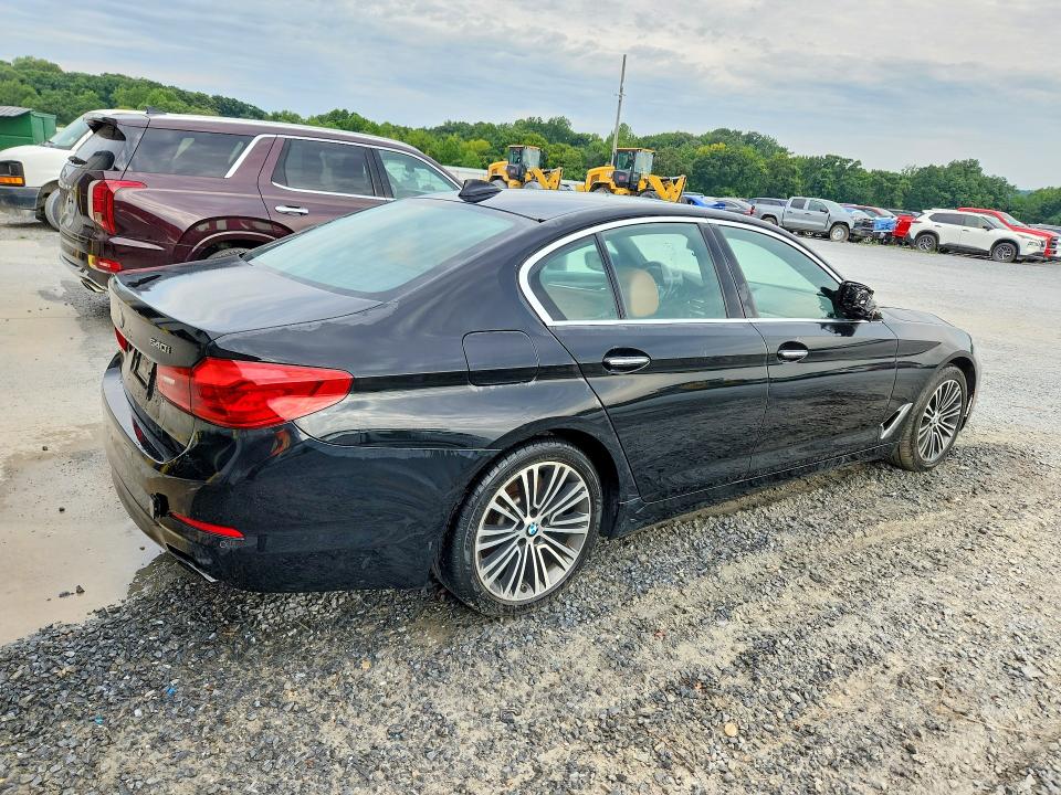 Photo 3 from auction – 2018 BMW 540 with VIN WBAJE7C50JG891886