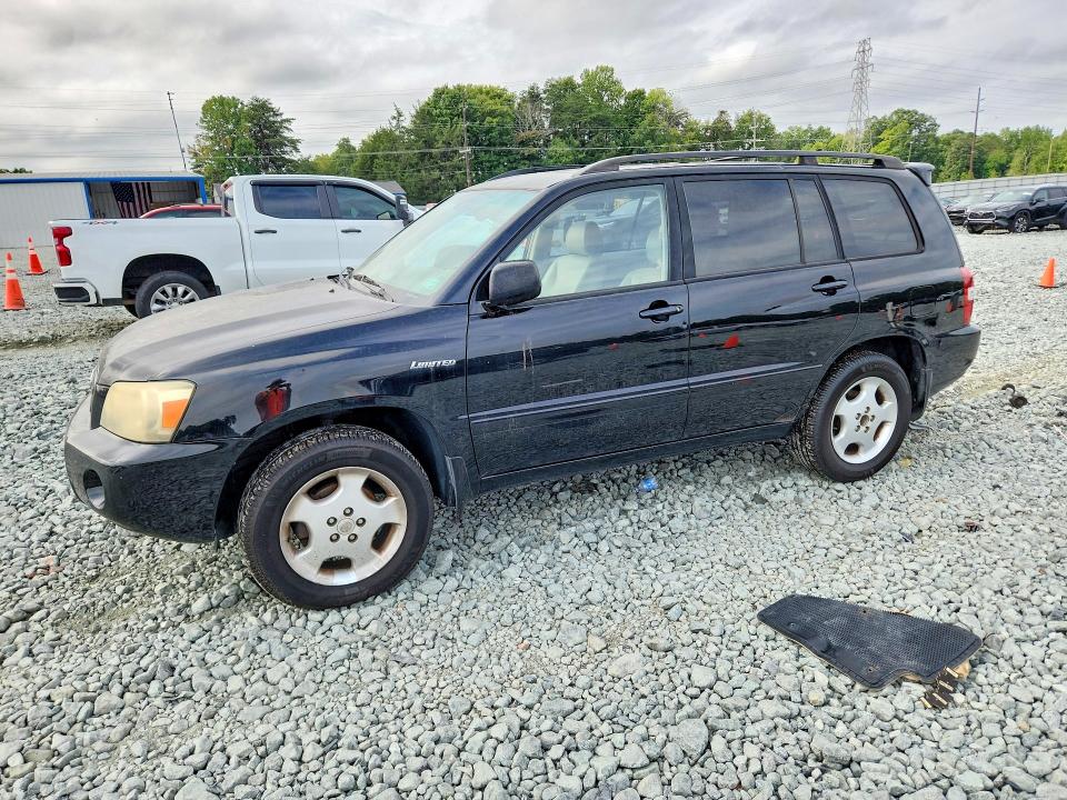 TOYOTA HIGHLANDER 2005 with VIN JTEEP21A450102361 - Photo from auction