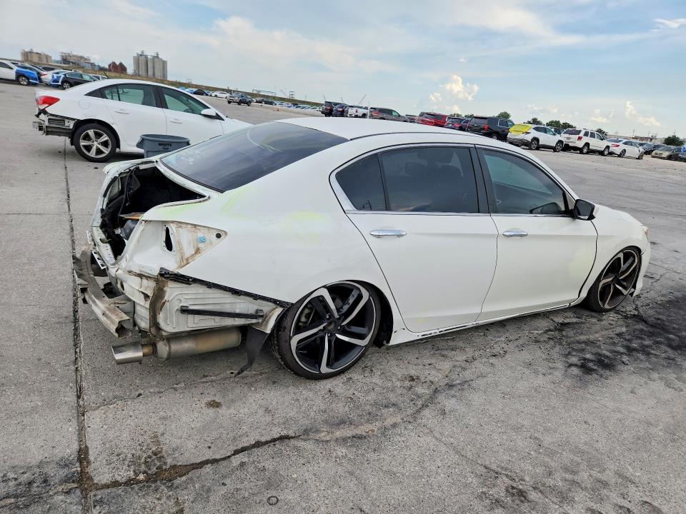 Photo 3 from auction – 2014 HONDA ACCORD with VIN 1HGCR2F57EA274638