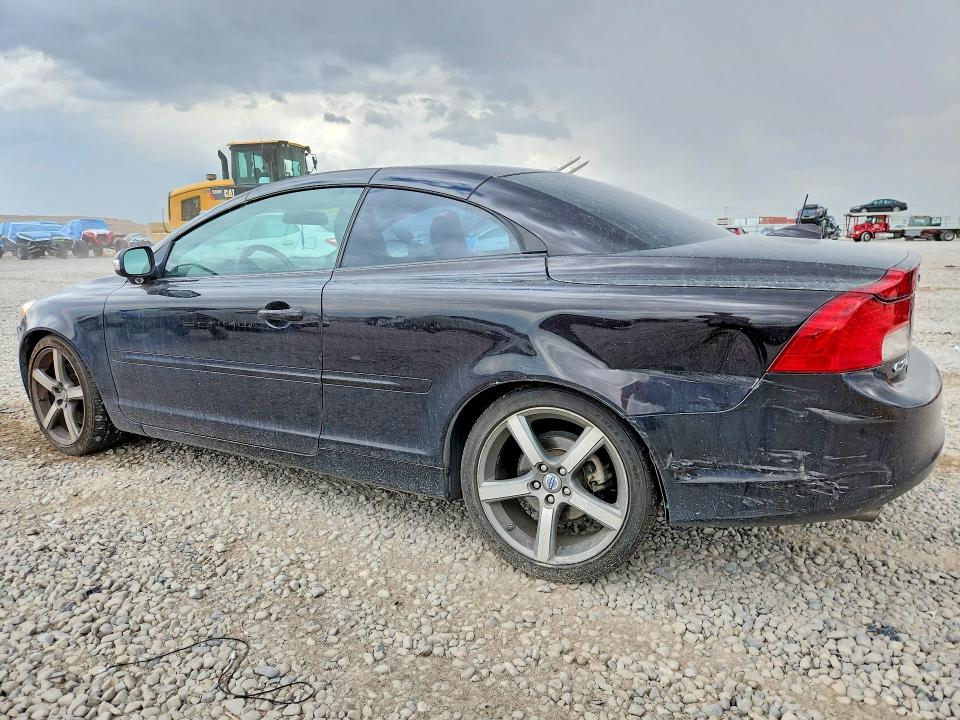 Photo 2 from auction – 2011 VOLVO C70 with VIN YV1672MC2BJ118323