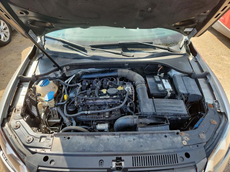 Photo 11 from auction – 2014 VOLKSWAGEN PASSAT with VIN 1VWAS7A35EC074226