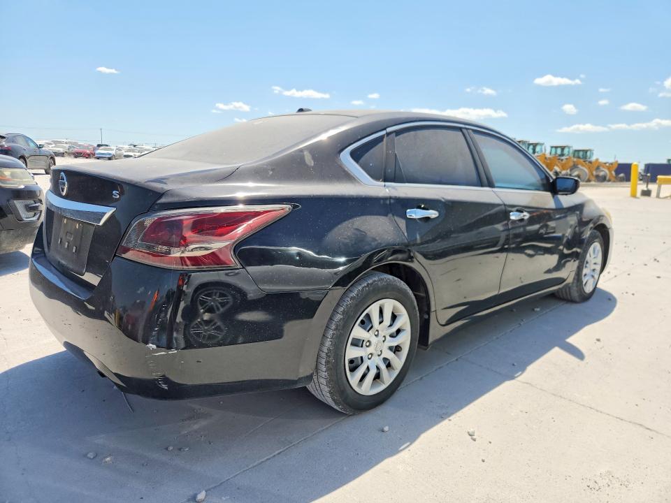 Photo 3 from auction – 2015 NISSAN ALTIMA with VIN 1N4AL3AP8FN326610