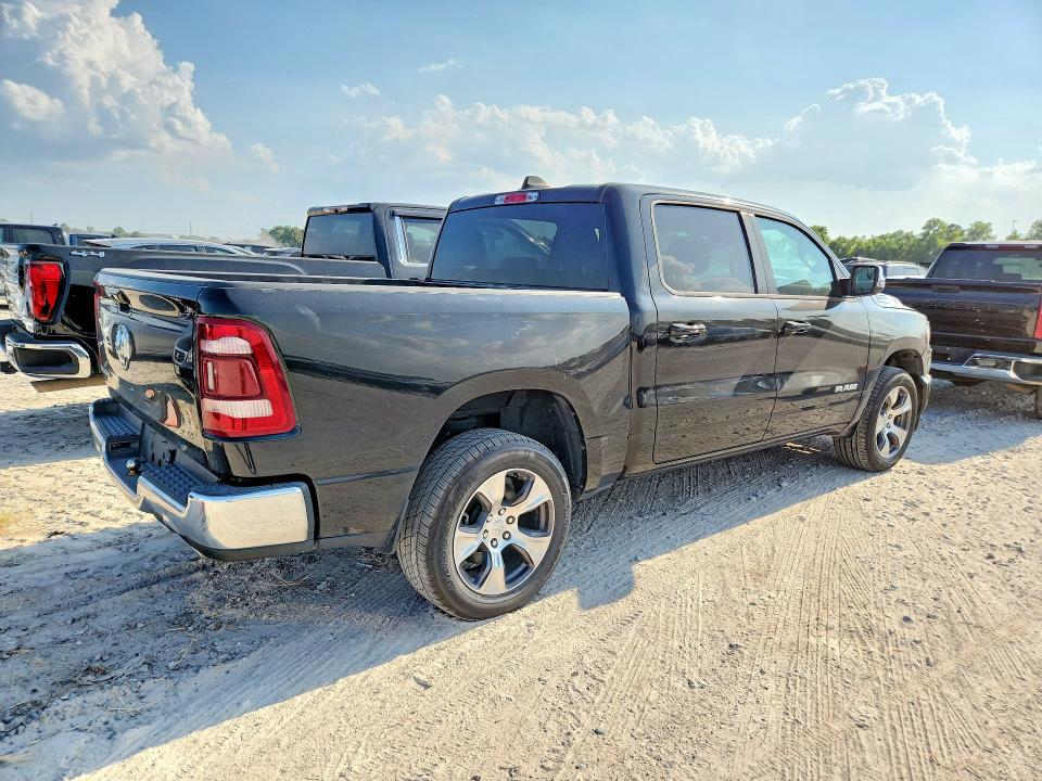 Zdjęcie 3 z aukcji – 2024 RAM 1500 z VIN 1C6RREJT2RN218709