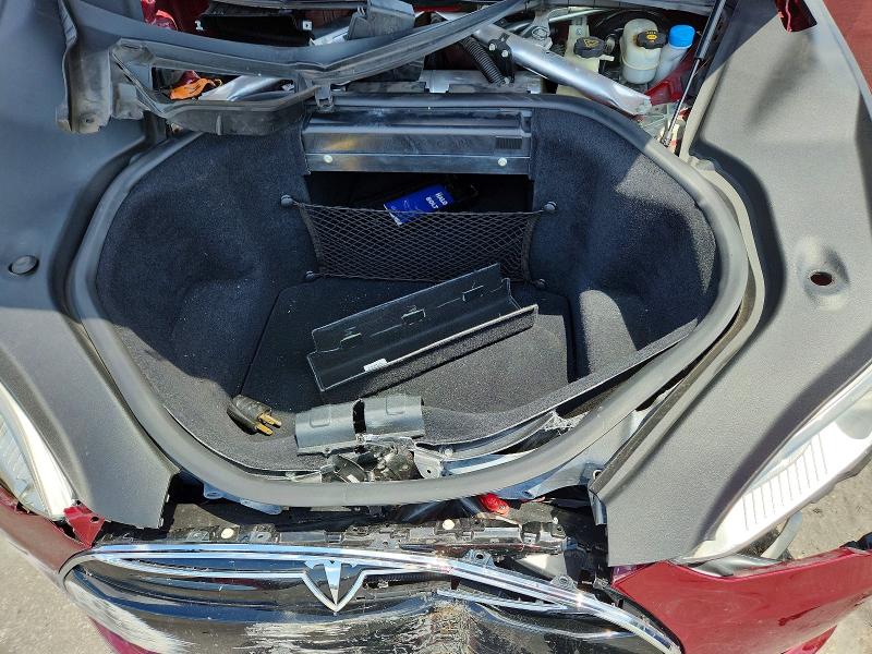 Photo 11 from auction – 2012 TESLA MODEL S with VIN 5YJSA1DP2CFS01052