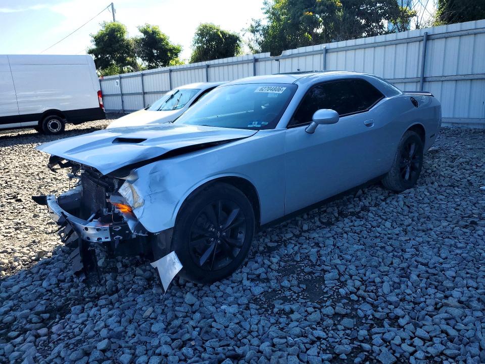 DODGE CHALLENGER 2020 with VIN 2C3CDZGG3LH255755 - Photo from auction