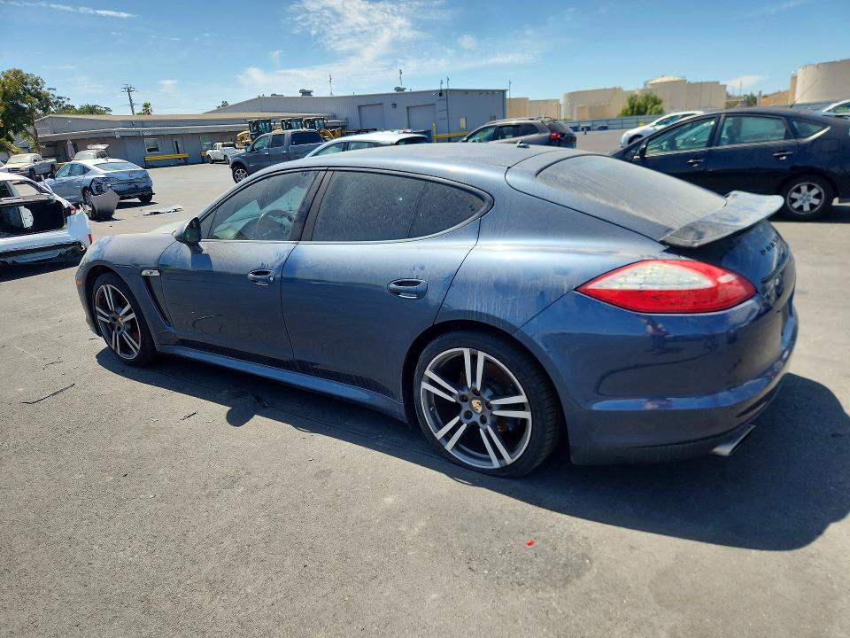 Photo 2 from auction – 2013 PORSCHE PANAMERA with VIN WP0AA2A71DL012316