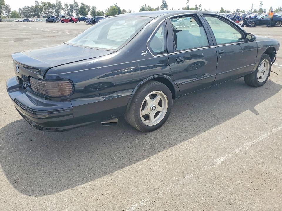 Photo 3 from auction – 1996 CHEVROLET CAPRICE / IMPALA with VIN 1G1BL52P3TR174516