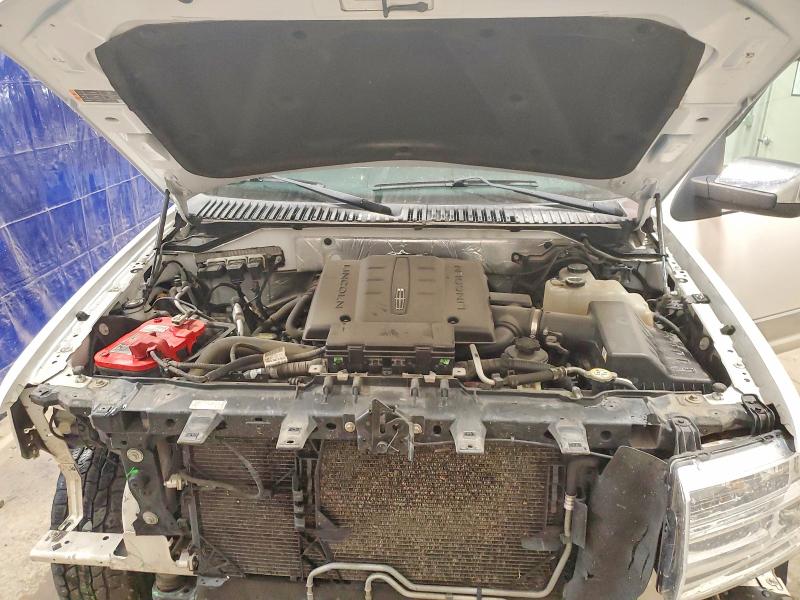 Photo 12 from auction – 2014 LINCOLN NAVIGATOR with VIN 5LMJJ2J55EEL01518