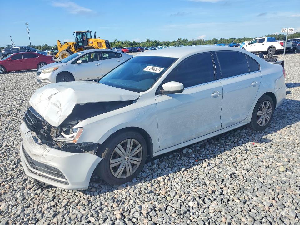 Снимка 1 от търг – 2017 VOLKSWAGEN JETTA с VIN 3VW2B7AJ5HM412200