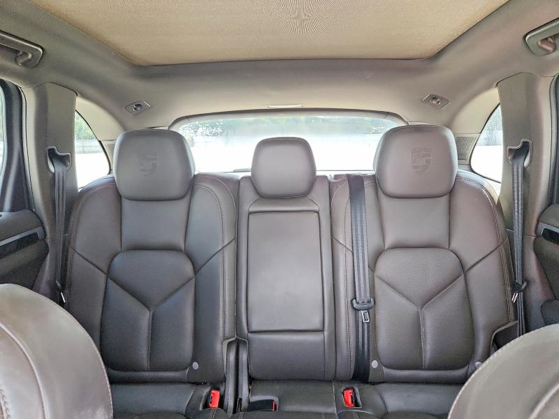 Photo 10 from auction – 2017 PORSCHE CAYENNE with VIN WP1AE2A2XHLA68929