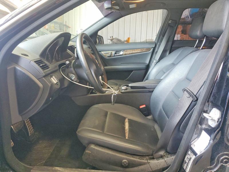 Снимка 7 от търг – 2010 MERCEDES-BENZ C с VIN WDDGF5GB1AF507494