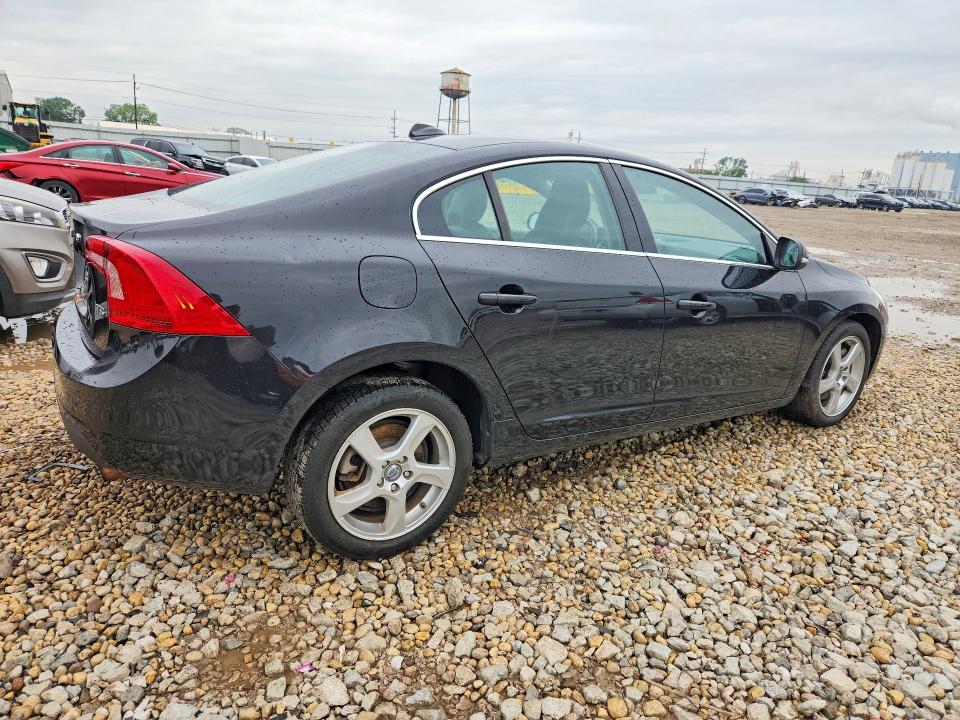 Photo 3 from auction – 2012 VOLVO S60 with VIN YV1622FS8C2042993