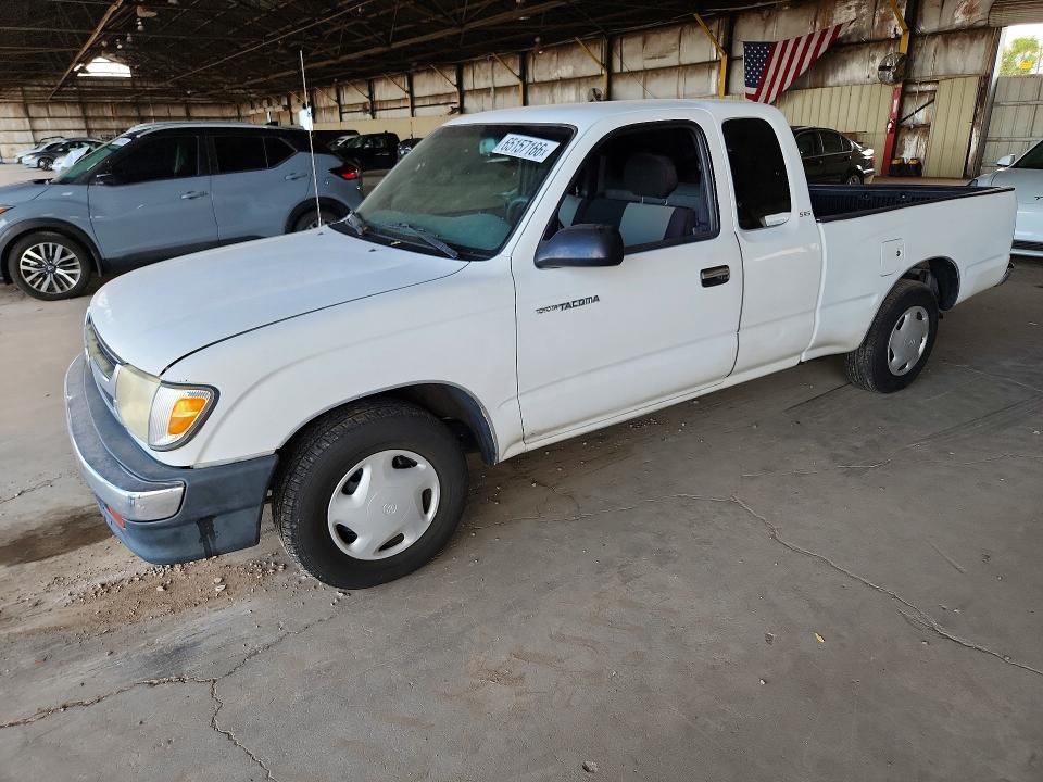 TOYOTA TACOMA 2000 with VIN 4TAVL52N4YZ613745 - Photo from auction