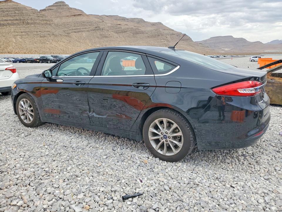 Photo 2 from auction – 2017 FORD FUSION with VIN 3FA6P0HD0HR284826