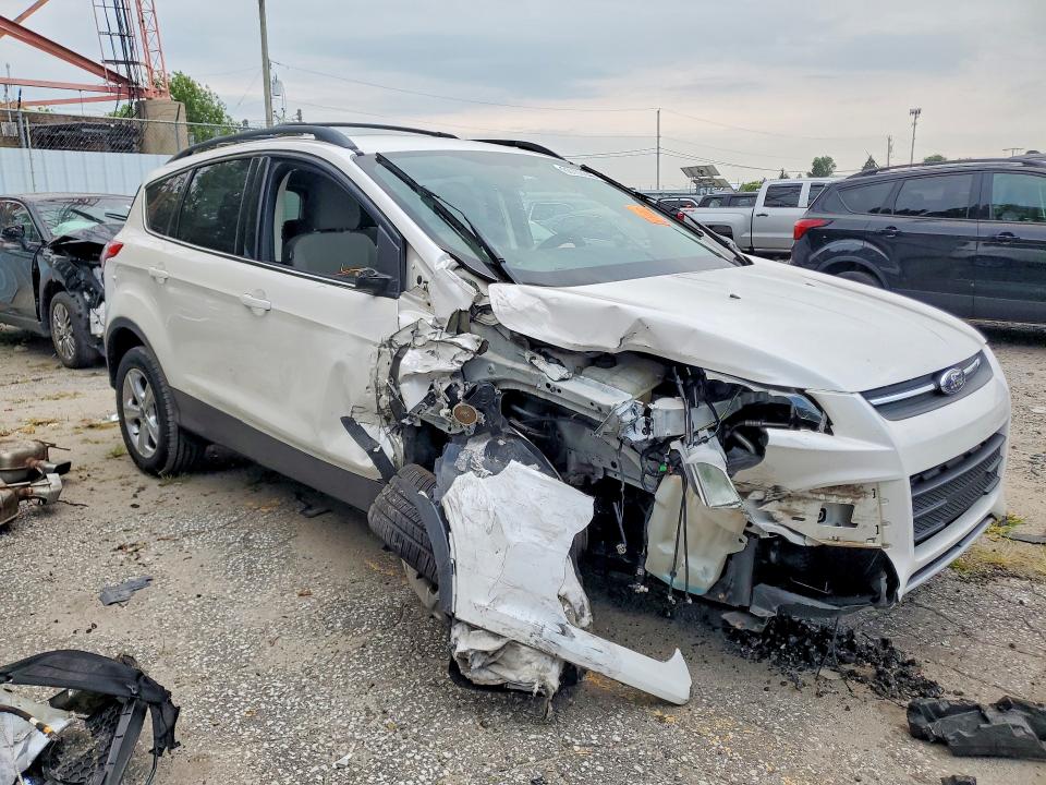 Photo 4 from auction – 2014 FORD ESCAPE with VIN 1FMCU9GX1EUE09564