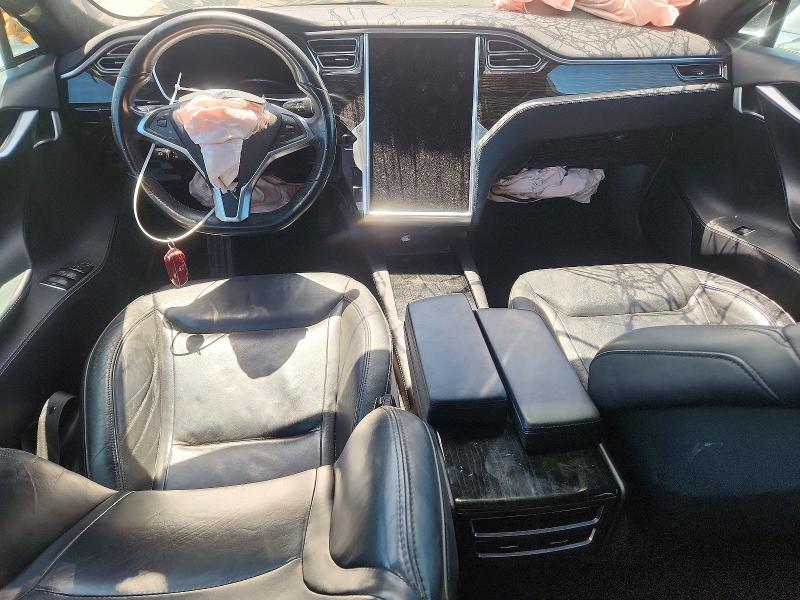 Photo 8 from auction – 2016 TESLA MODEL S with VIN 5YJSA1E20GF149915