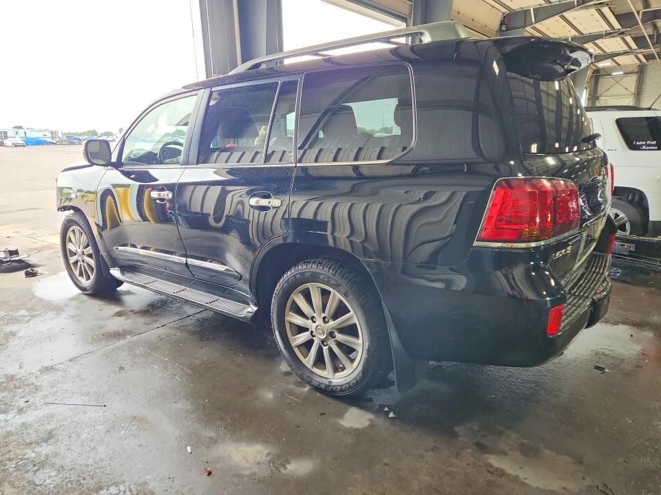 Photo 2 from auction – 2010 LEXUS LX with VIN JTJHY7AX2A4044489