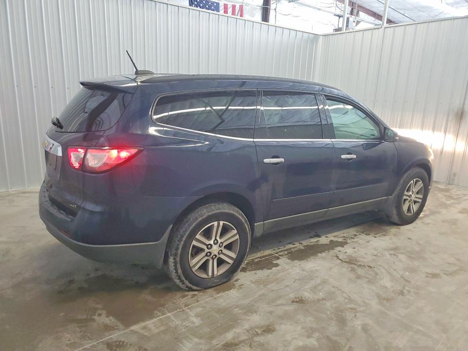 Photo 3 from auction – 2017 CHEVROLET TRAVERSE with VIN 1GNKVHKD1HJ160359