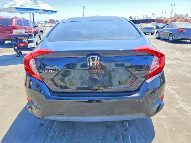 صورة رقم 6 من المزاد - 2017 HONDA CIVIC مع VIN 2HGFC2F53HH574438