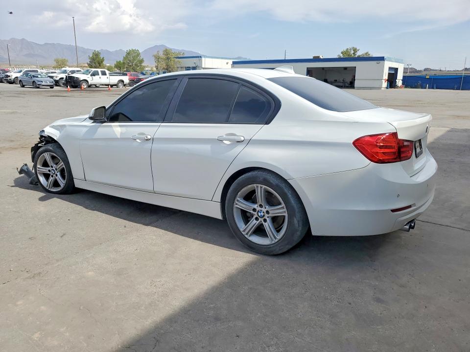 Photo 2 from auction – 2013 BMW 328 with VIN WBA3C1C55DF436425