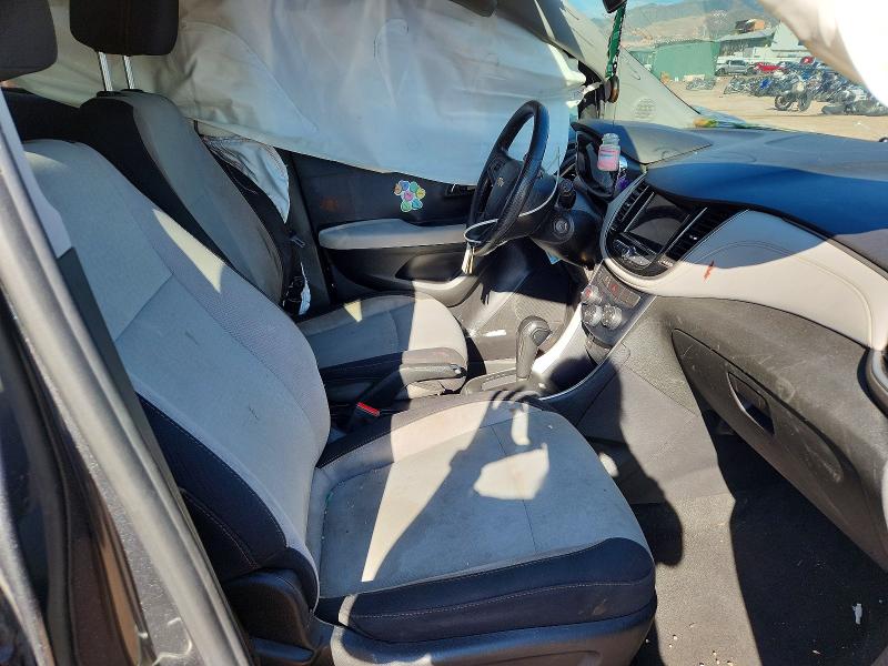 Photo 7 from auction – 2019 CHEVROLET TRAX with VIN 3GNCJNSB5KL197637