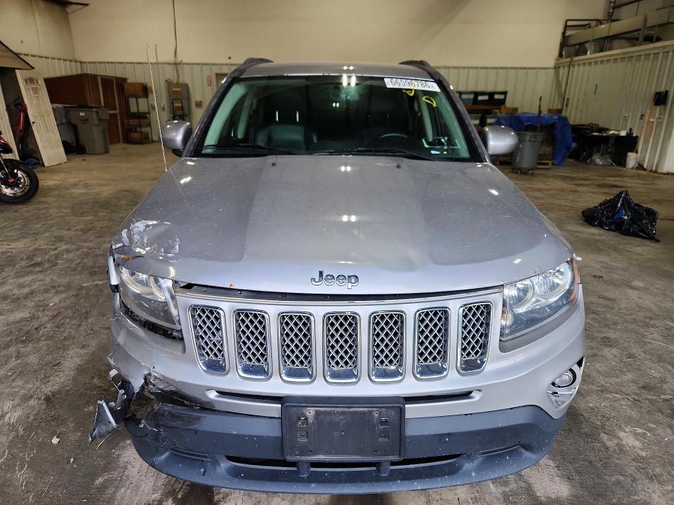 Photo 5 from auction – 2017 JEEP COMPASS with VIN 1C4NJDEB1HD106983