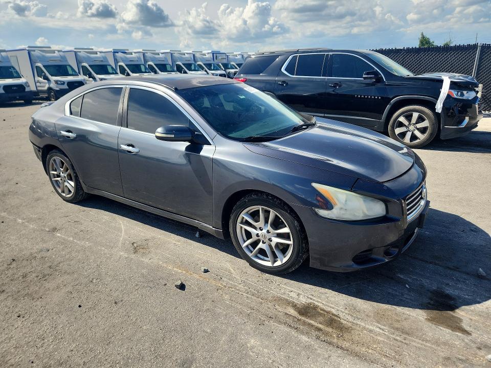 Photo 4 from auction – 2009 NISSAN MAXIMA with VIN 1N4AA51EX9C820595