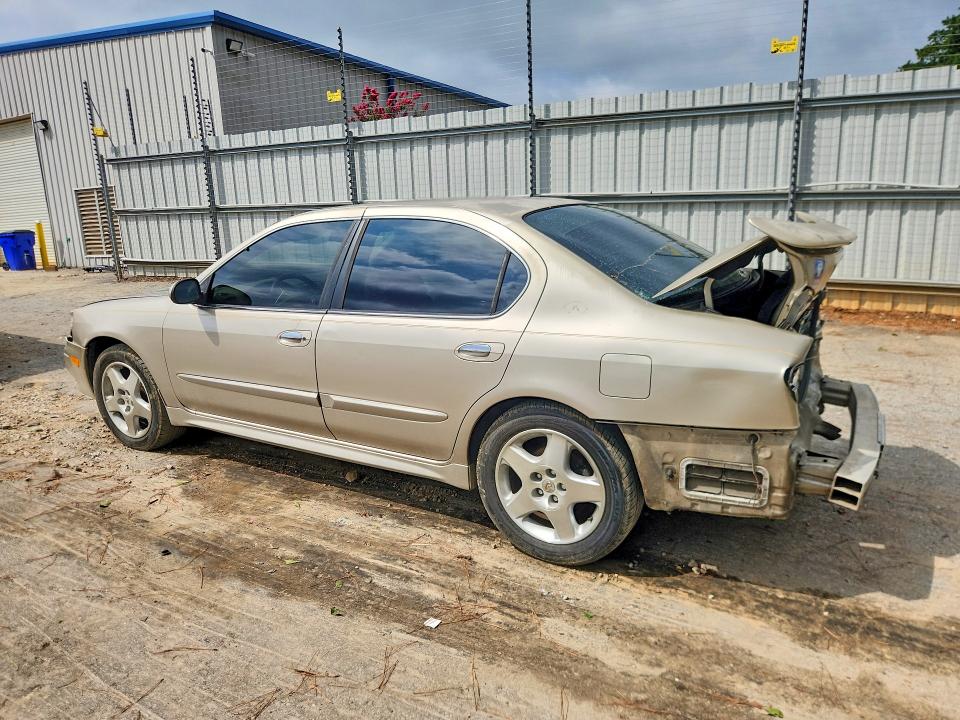 Photo 2 from auction – 2000 INFINITI I30 with VIN JNKCA31A6YT109977