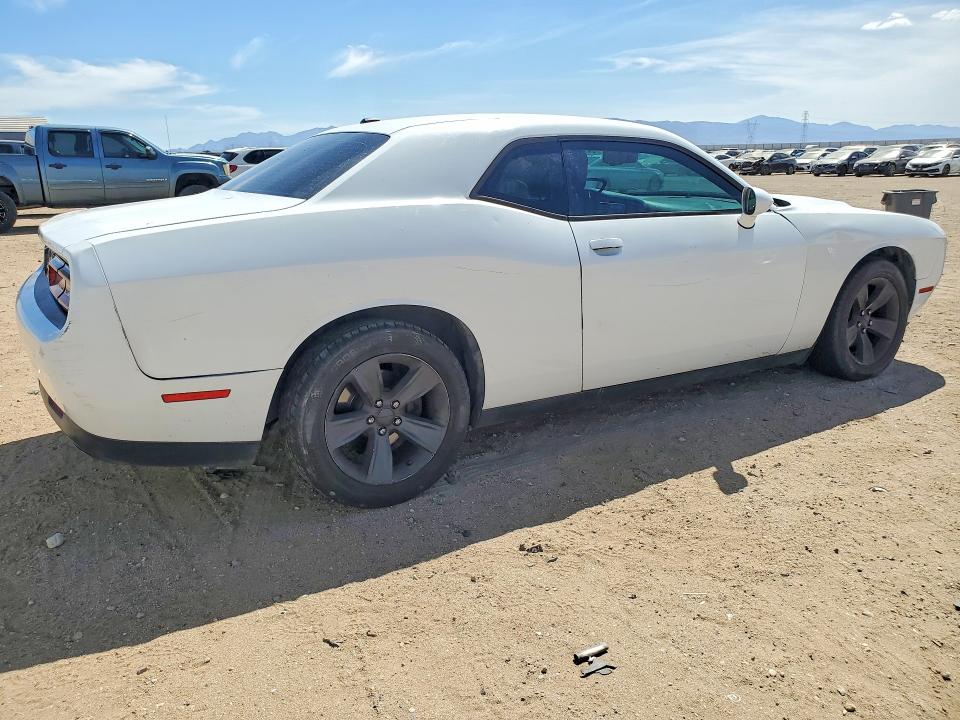 Photo 3 from auction – 2016 DODGE CHALLENGER with VIN 2C3CDZAGXGH107813