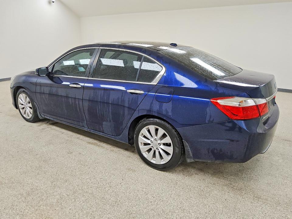 Photo 2 from auction – 2014 HONDA ACCORD with VIN 1HGCR2F85EA213900