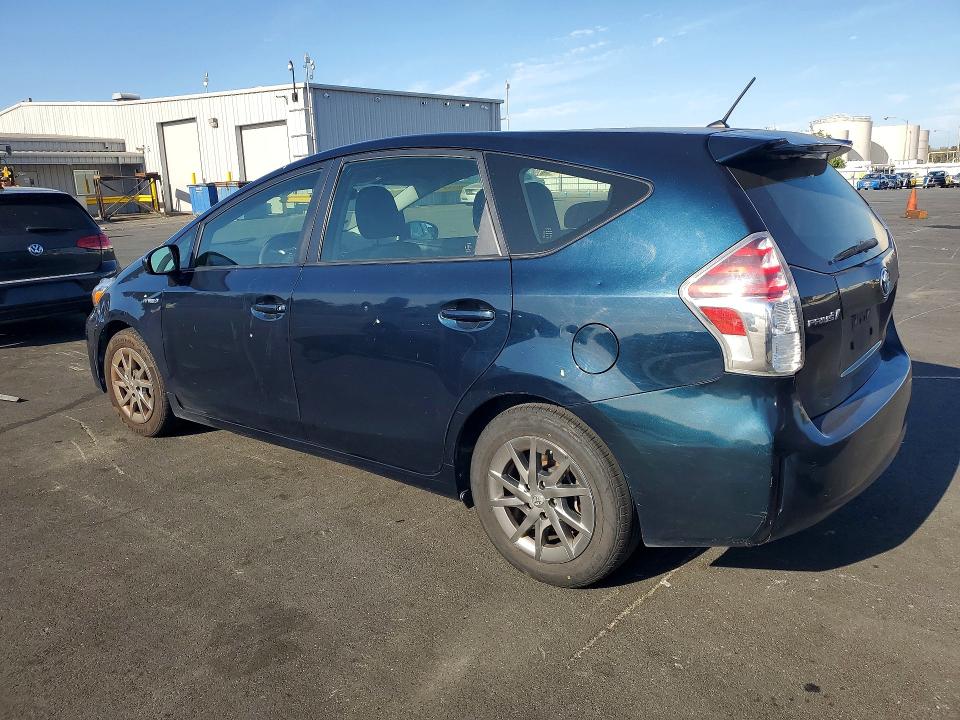 Photo 2 from auction – 2017 TOYOTA PRIUS V with VIN JTDZN3EU5HJ068757