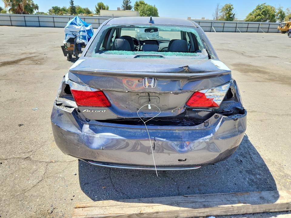 Photo 6 from auction – 2014 HONDA ACCORD with VIN 1HGCR6F51EA006045