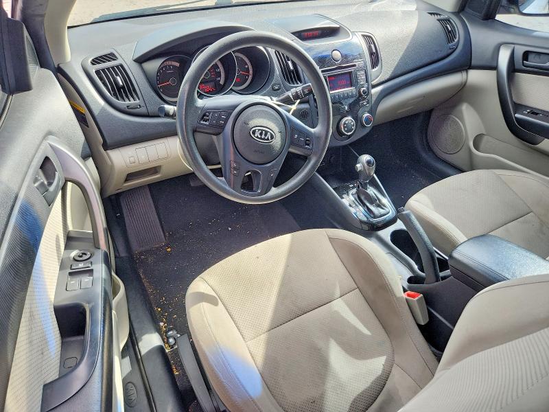 Photo 8 from auction – 2011 KIA FORTE KOUP with VIN KNAFU6A27B5318539