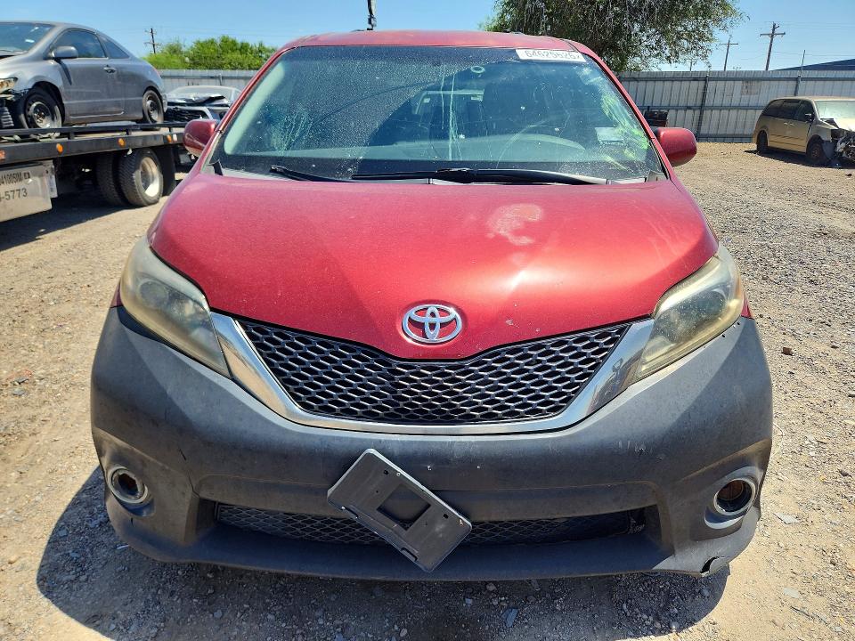 Photo 5 from auction – 2017 TOYOTA SIENNA with VIN 5TDXZ3DC9HS770295