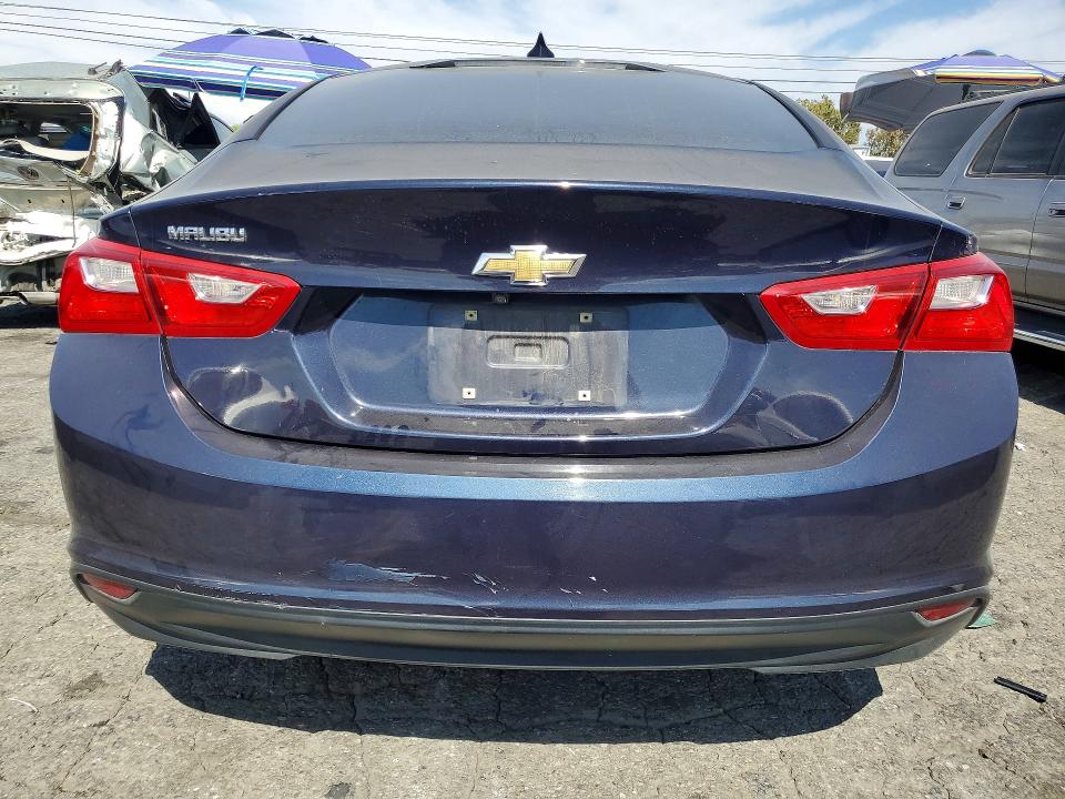 Photo 6 from auction – 2017 CHEVROLET MALIBU with VIN 1G1ZE5ST2HF257983