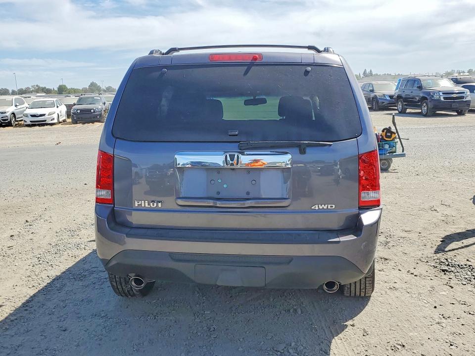 Photo 6 from auction – 2014 HONDA PILOT with VIN 5FNYF4H59EB034620
