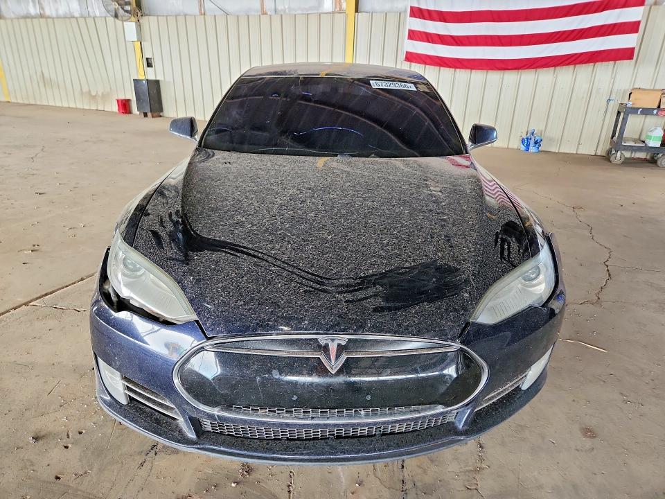 Zdjęcie 5 z aukcji – 2012 TESLA MODEL S z VIN 5YJSA1DN2CFP01324