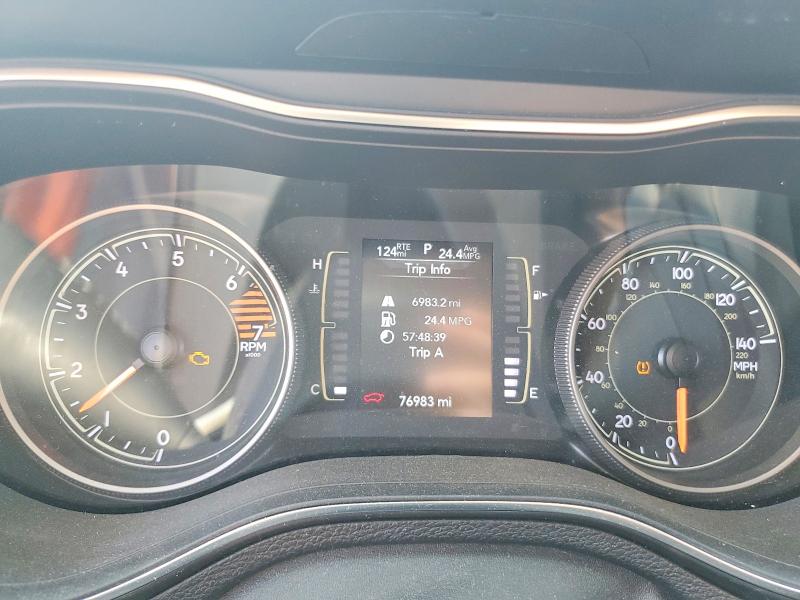 Photo 9 from auction – 2019 JEEP CHEROKEE with VIN 1C4PJLCB7KD479510