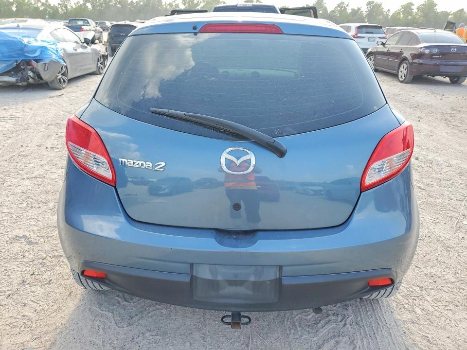 Photo 6 from auction – 2014 MAZDA 2 with VIN JM1DE1KY4E0186287