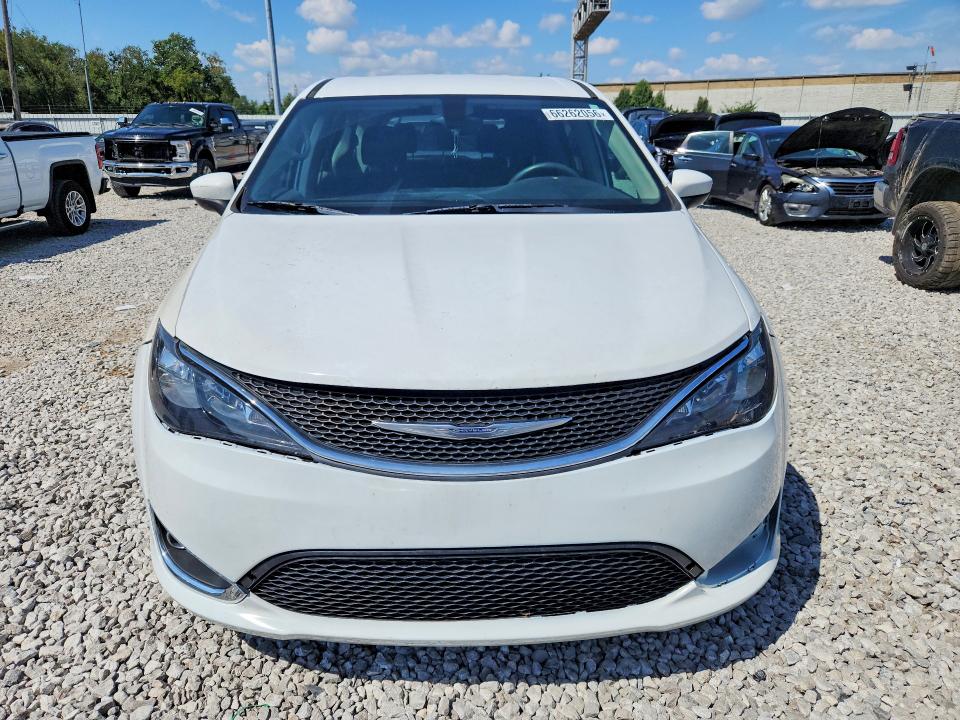 Photo 5 from auction – 2017 CHRYSLER PACIFICA with VIN 2C4RC1DG7HR845103