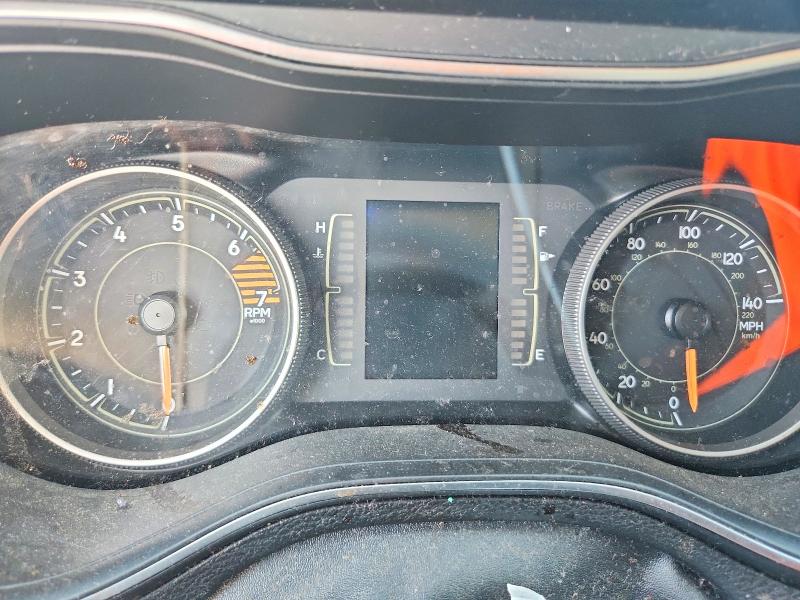 Photo 9 from auction – 2019 JEEP CHEROKEE with VIN 1C4PJLCB7KD297368