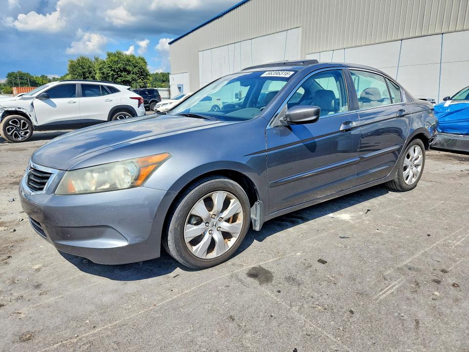 HONDA ACCORD 2010 with VIN 1HGCP2F82AA122826 - Photo from auction