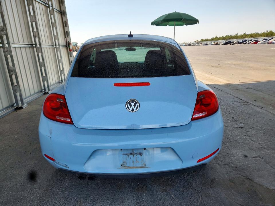 Photo 6 from auction – 2012 VOLKSWAGEN BEETLE with VIN 3VWJP7AT8CM603729