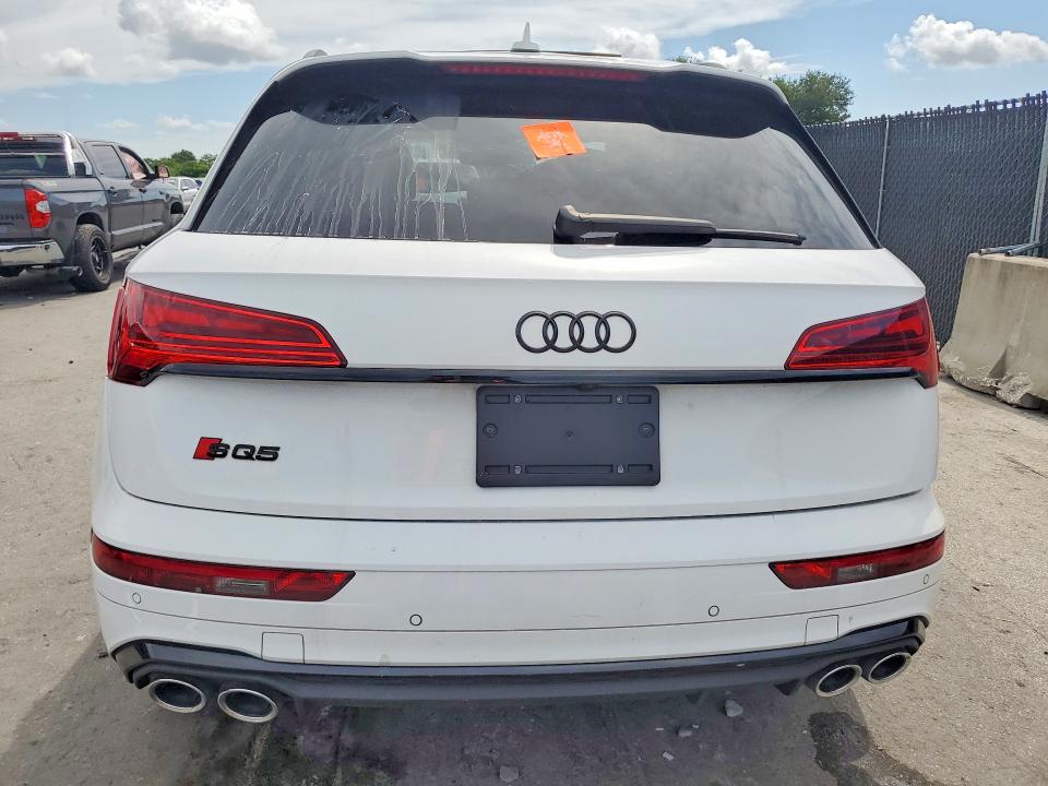Foto 6 de la subasta – 2024 AUDI SQ5 con VIN WA1B4AFY8R2124058