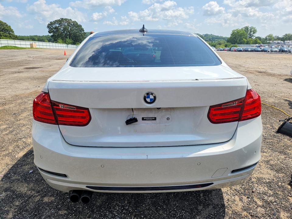 Photo 6 from auction – 2015 BMW 328 with VIN WBA3B3C53FF548934